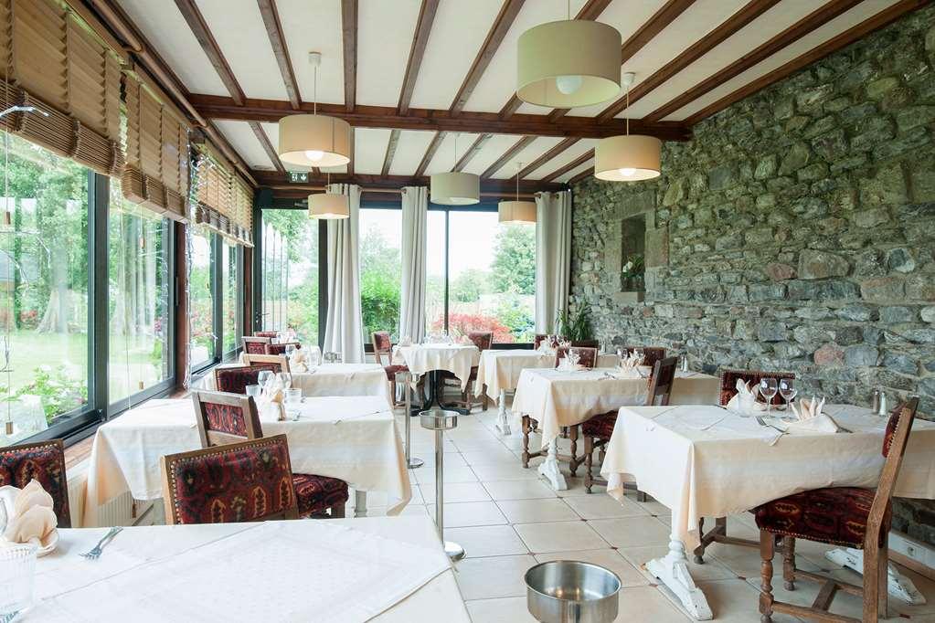 Manoir De La Roche Torin, The Originals Relais Hotell Courtils Restaurant bilde